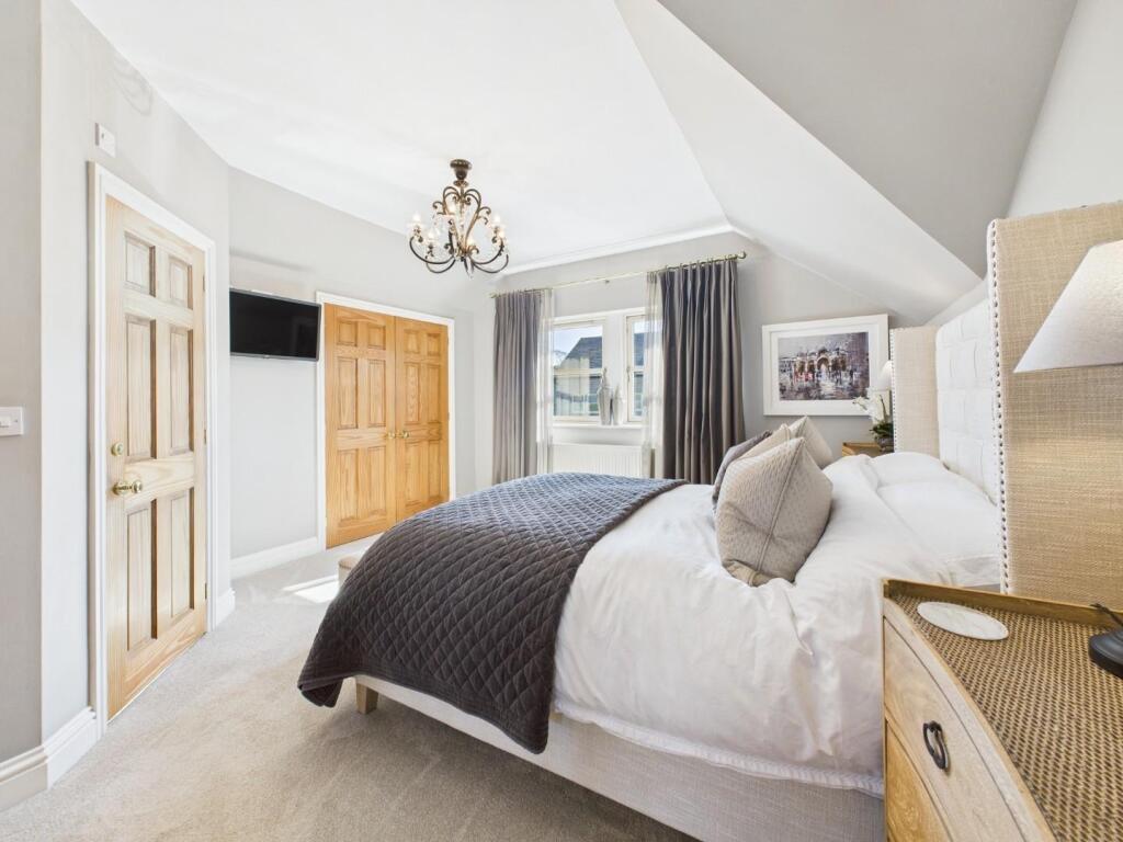 Additional image 16 of Broomfield, Wilsden, Bradford