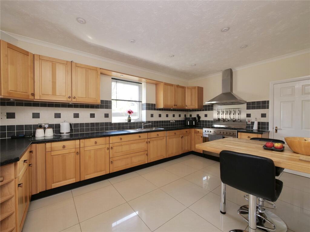 Additional image 7 of Spacious 3-4 Bedroom House With Significant Off-Street Parking & Garden