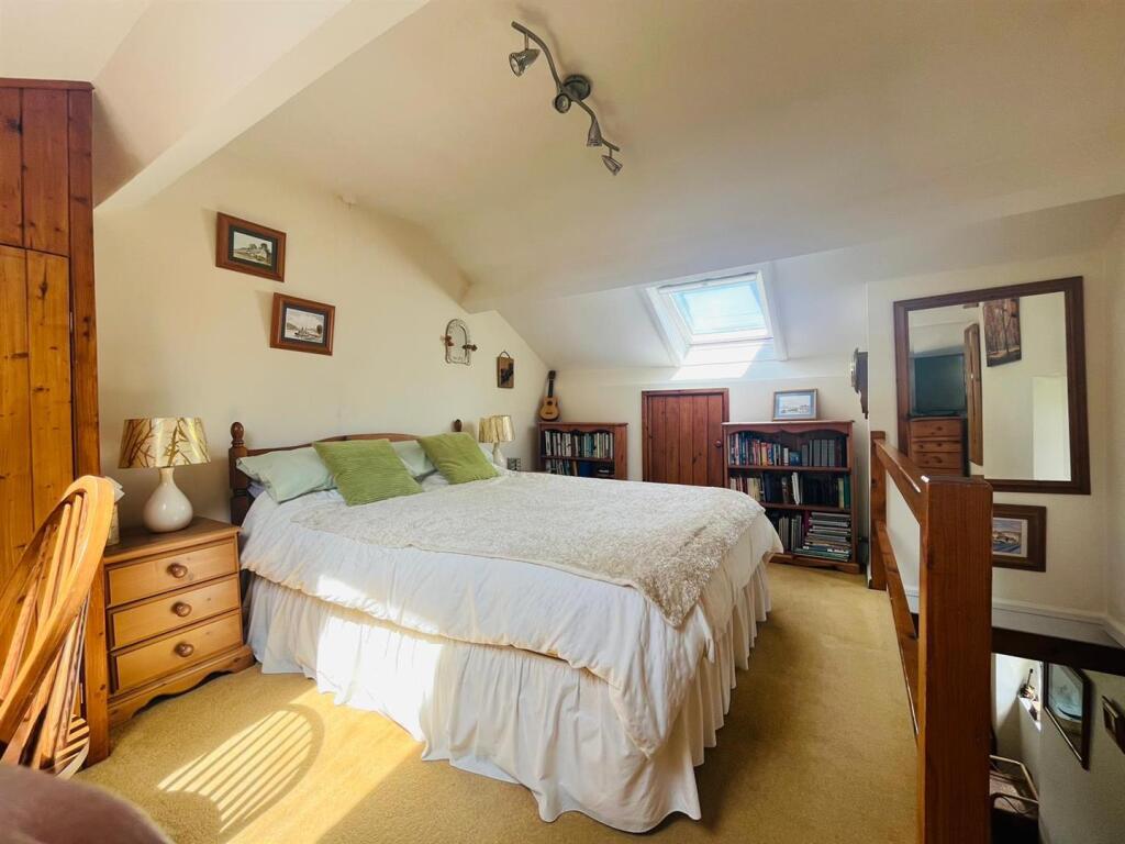 Additional image 14 of Calder Bank, Queensbury, Bradford