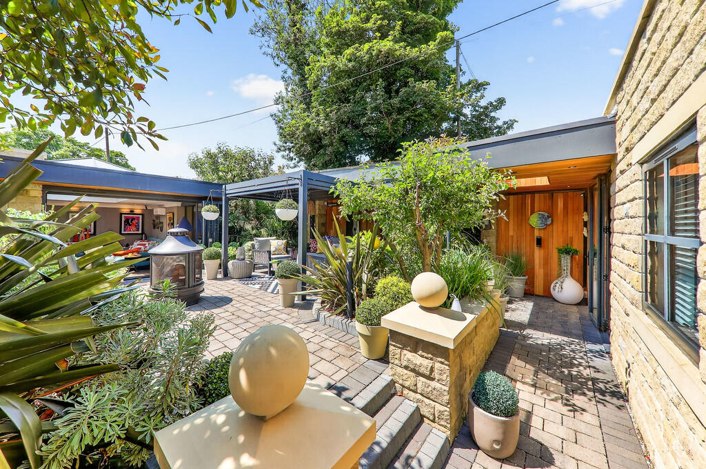 Additional image 58 of The Olives, Station Lane, Birkenshaw