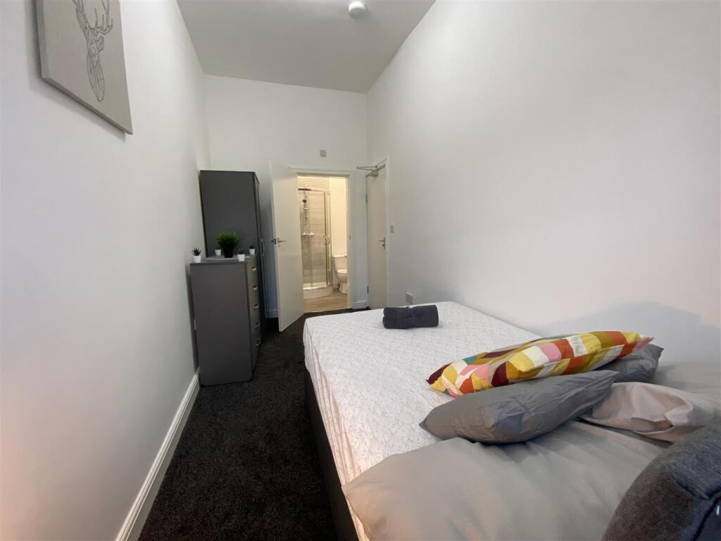 Additional image 3 of Rood End Road, Oldbury, Birmingham