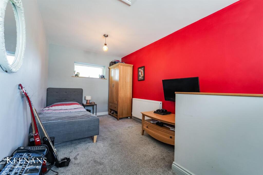 Additional image 15 of Barn Field Close, Colne