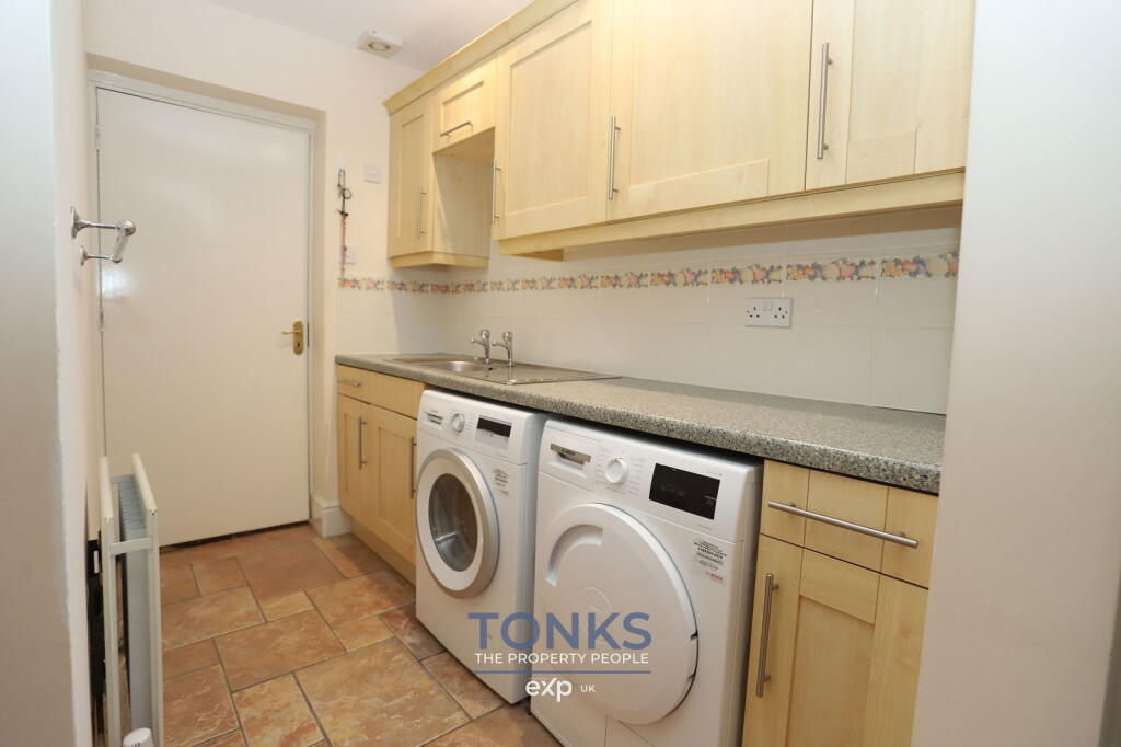 Additional image 4 of Welbeck Close, Halesowen, B62 8PX