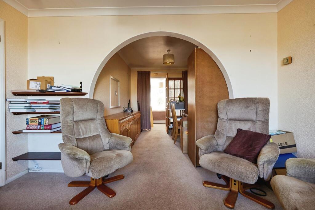 Additional image 4 of Lawrence Hayes, Wincanton