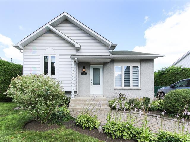 34 Rue Dumont|Blainville, Quebec J7B1G7