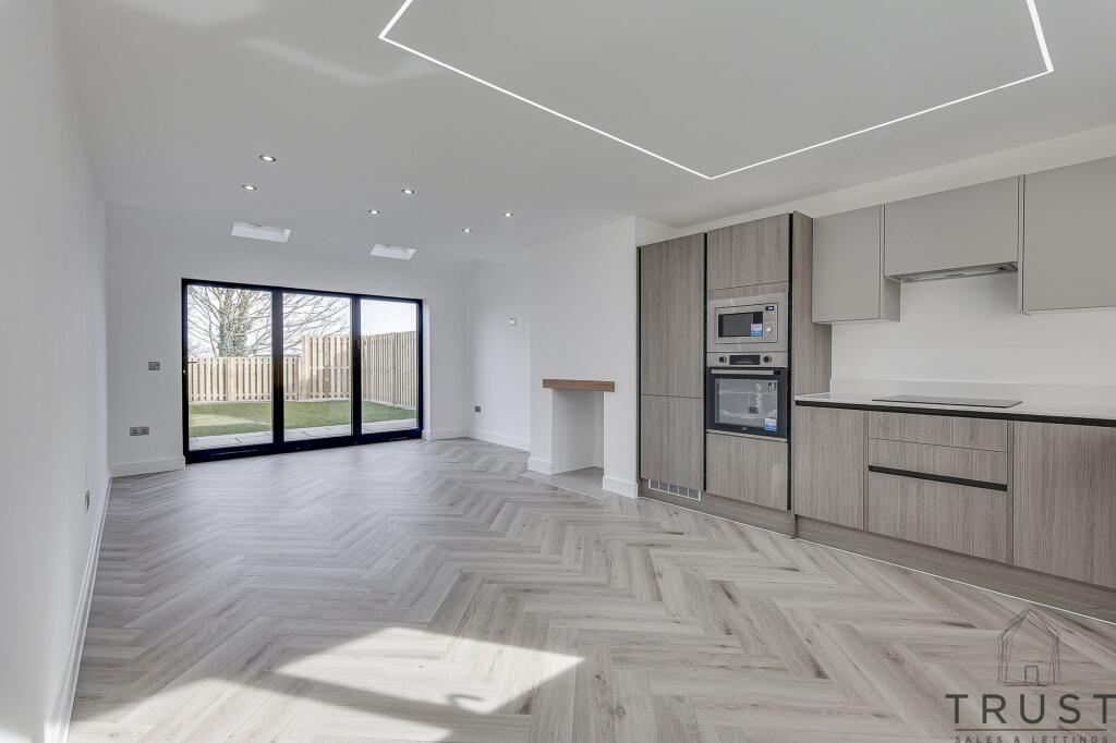 Additional image 4 of Wakefield Road, Drighlington, BD11