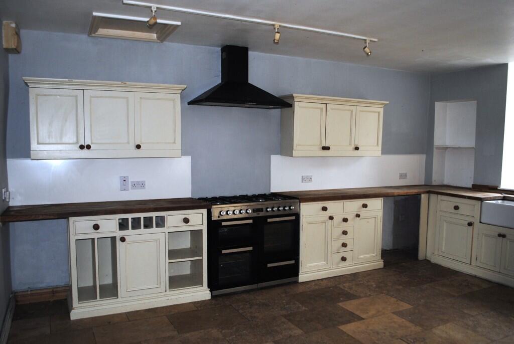 Additional image 9 of ***5 Bedroom Character Property With Land***