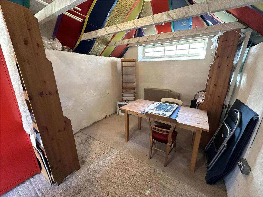 Additional image 9 of Holywell, East Coker, Yeovil, Somerset, BA22