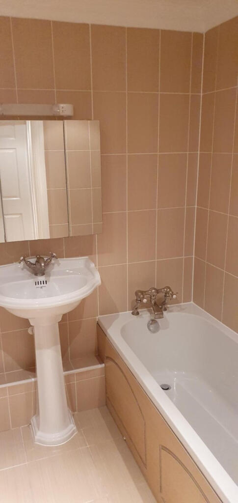 Additional image 10 of 40 Wigginton Road, Tamworth, Staffordshire, B79