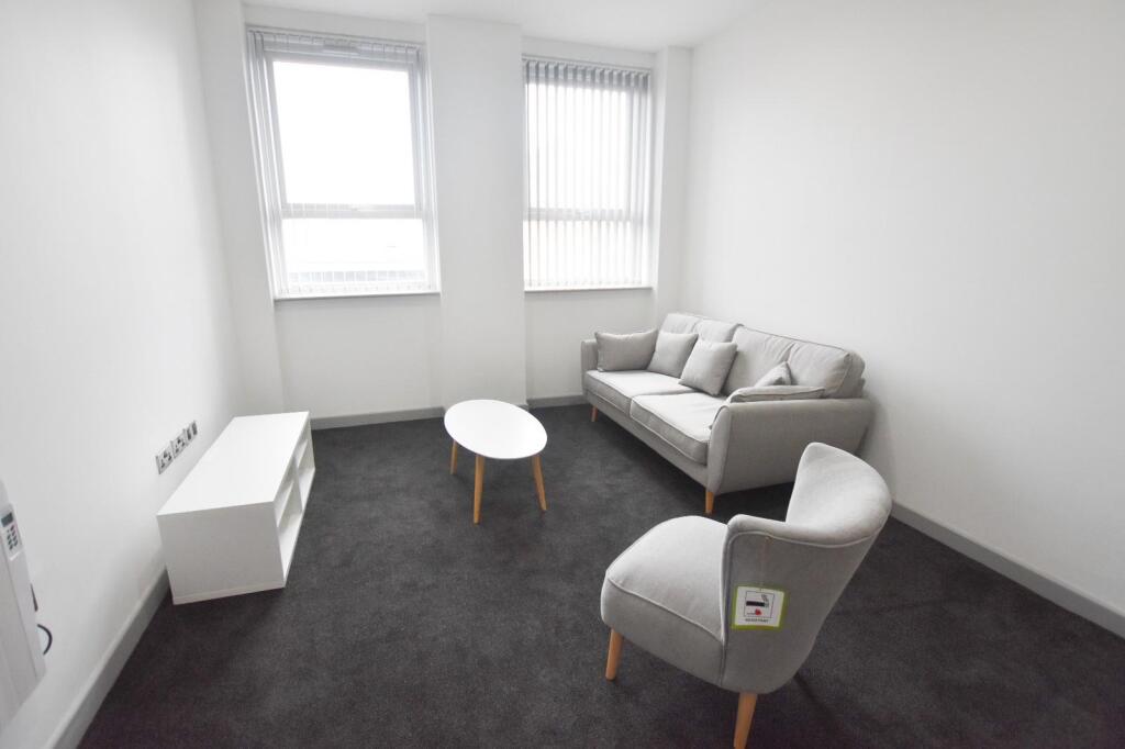 Additional image 4 of 114 High Street, Blackburn