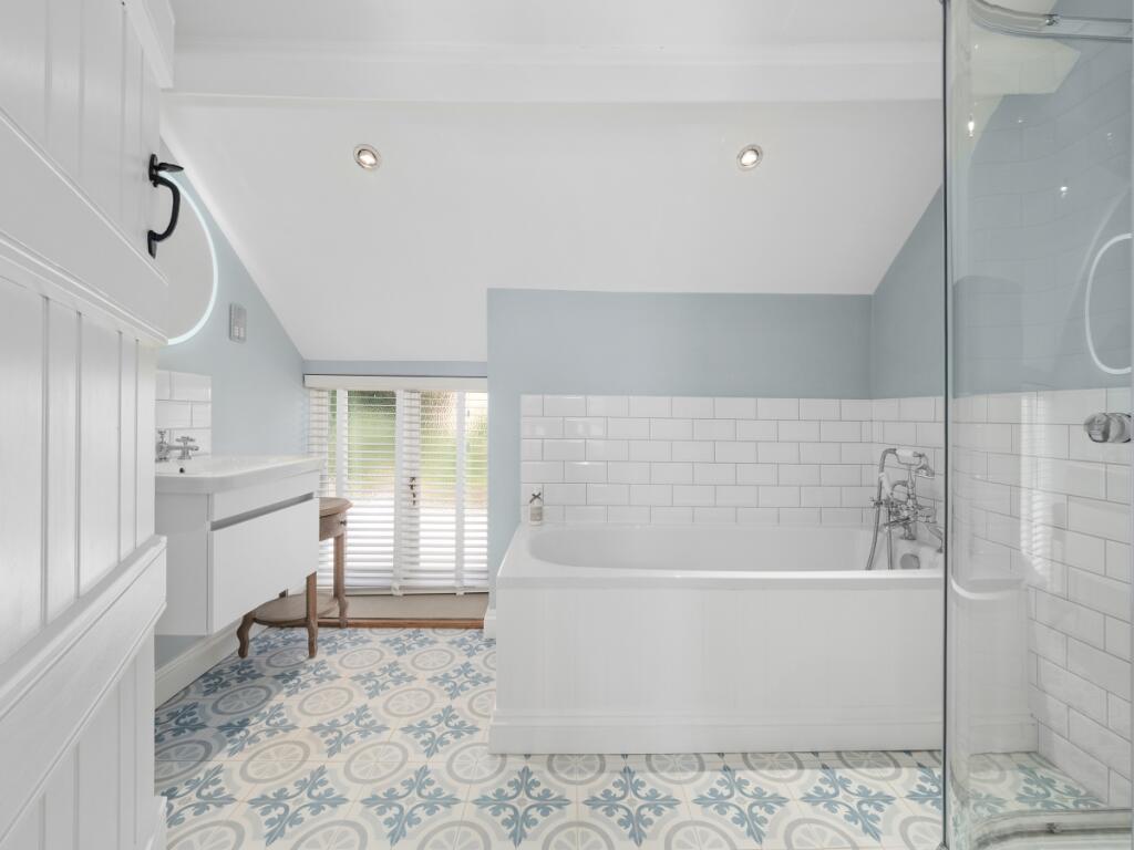 Additional image 21 of Church Bank, Alcester, B49