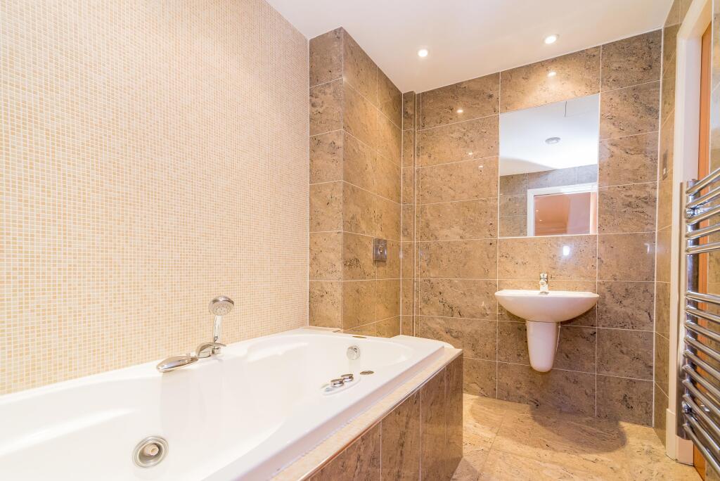 Additional image 17 of 20 Royal Court Apartments, 60 - 66 Lichfield Road, Sutton Coldfield, B74 2NA