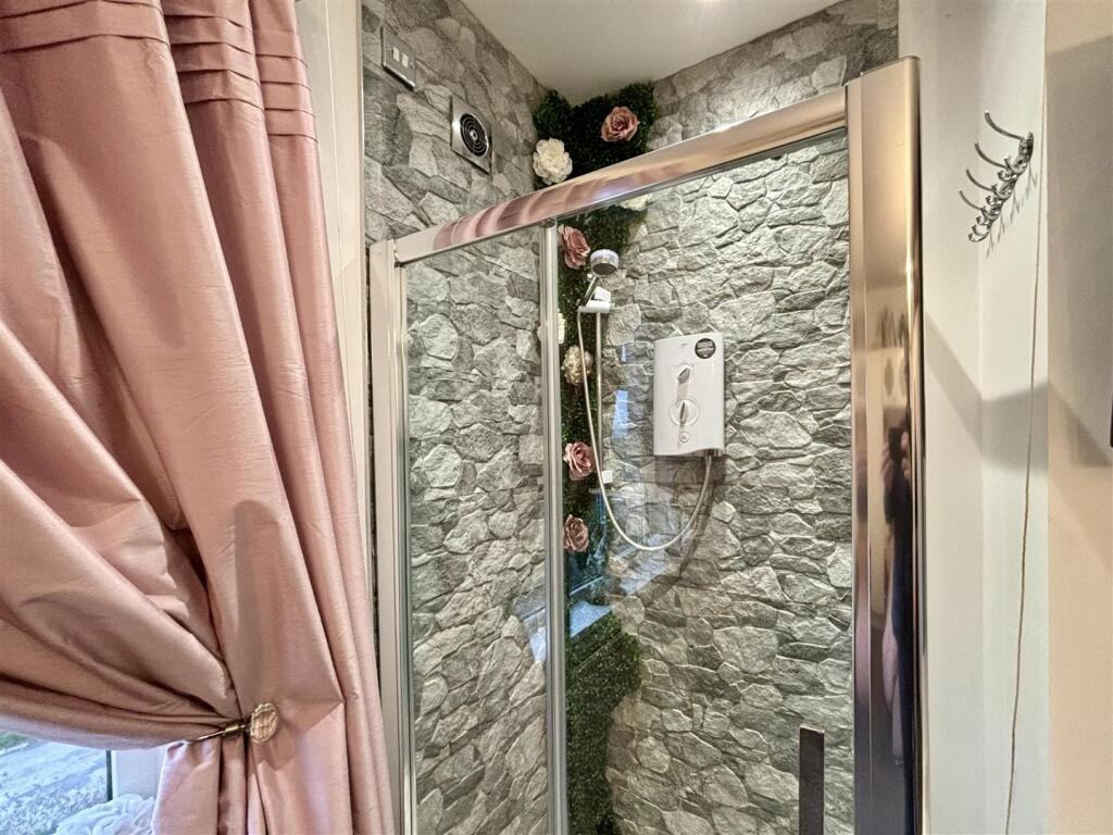 Additional image 13 of Middle Lane, Clayton, Bradford