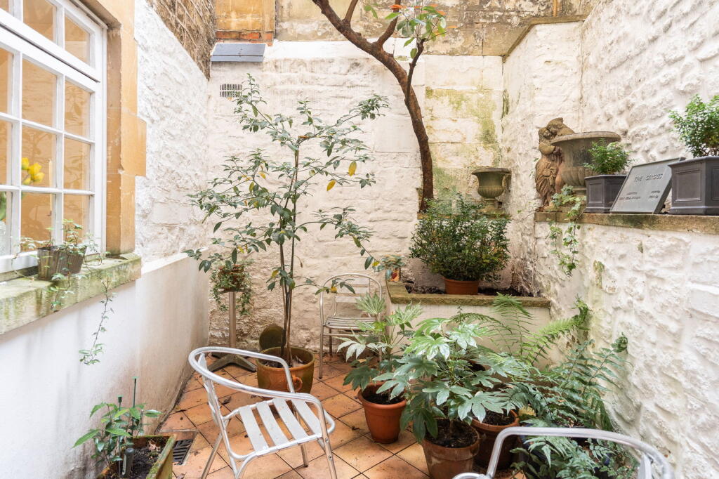 Additional image 36 of Circus House, Bath, BA1 2EX