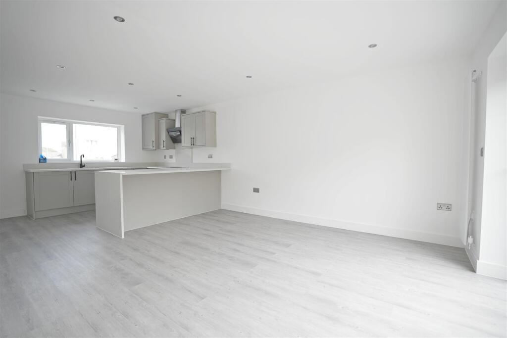 Additional image 7 of Woodsley Fold, Thornton