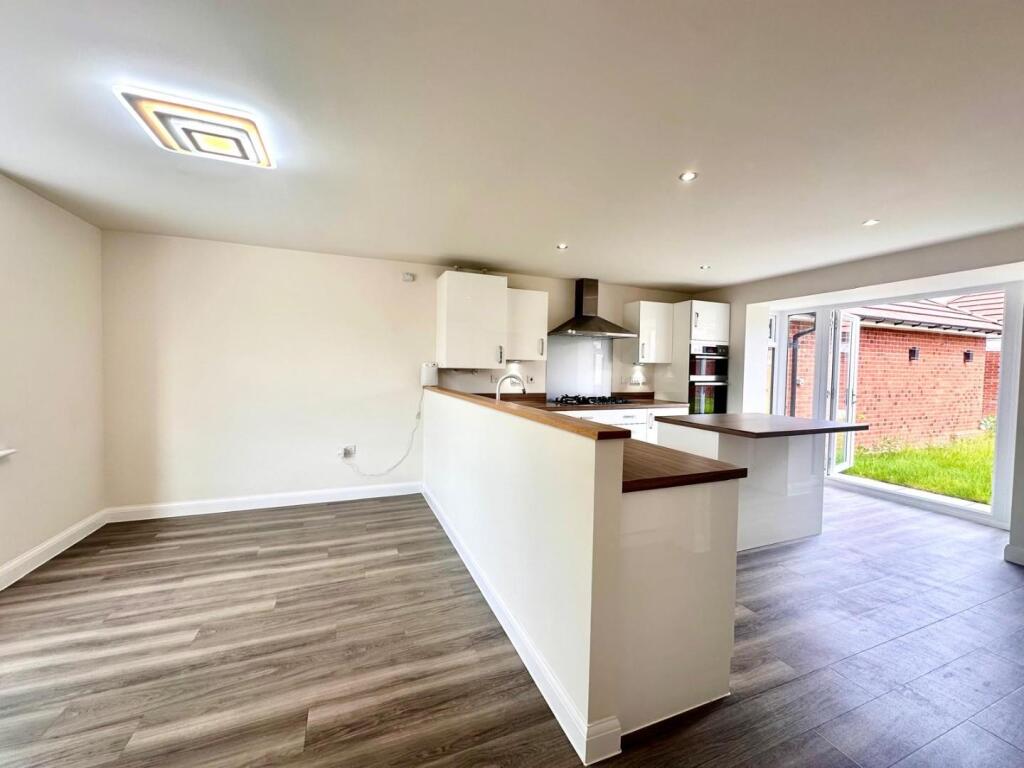 Additional image 2 of Lucas Place, Tamworth