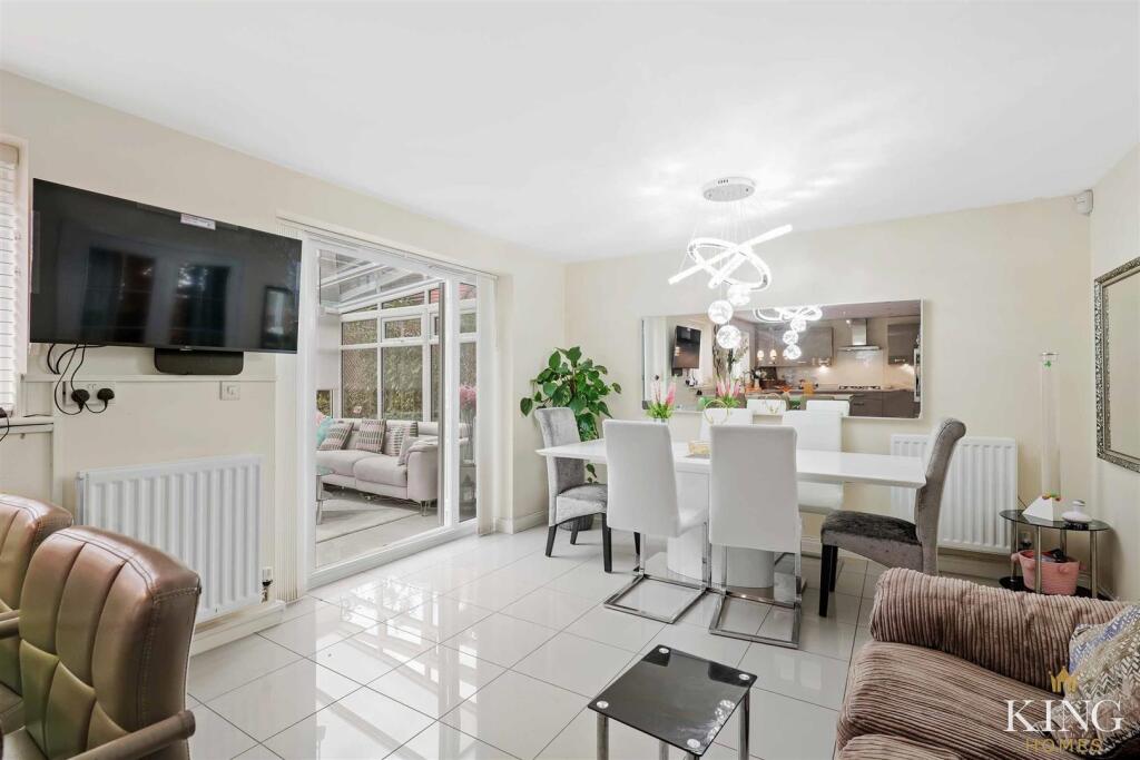 Additional image 5 of Linthurst Crescent, Redditch