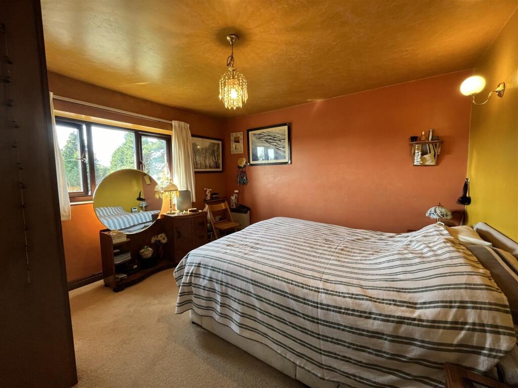 Additional image 12 of Abb Scott Lane, Low Moor, Bradford