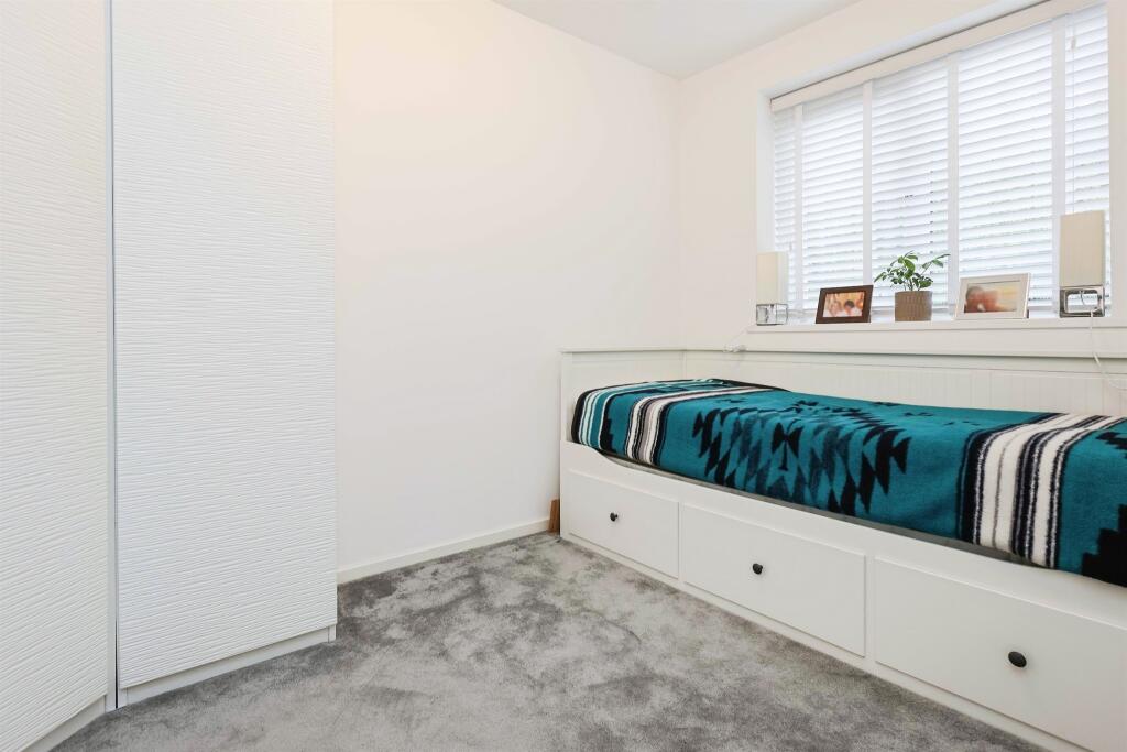 Additional image 17 of Finwood Close, SOLIHULL