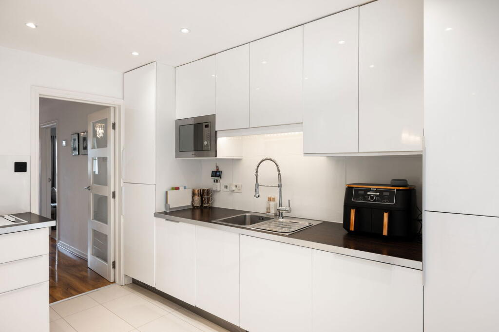 Additional image 9 of Beverley Close, Sutton Coldfield, B72 1YF