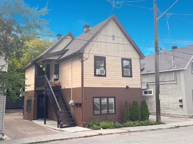 41 Rue St-Hyacinthe|Gatineau (Hull), Quebec J8X2V1