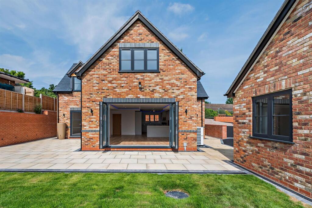 Additional image 17 of 2, Wells Cottage, Wootton Wawen, B95