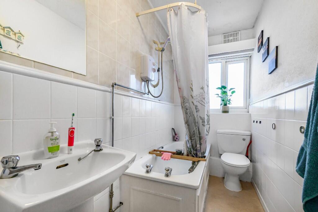 Additional image 7 of Bradford Road, Shipley, BD18