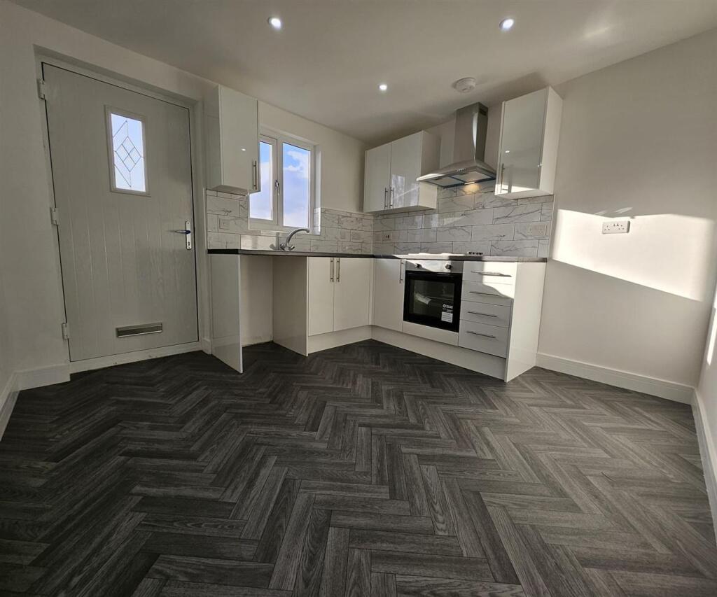 Additional image 10 of Langley High Street, Oldbury