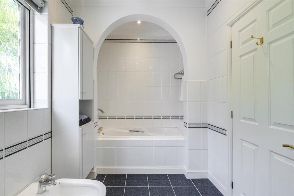 Additional image 33 of Selwyn Walk, Little Aston, Sutton Coldfield