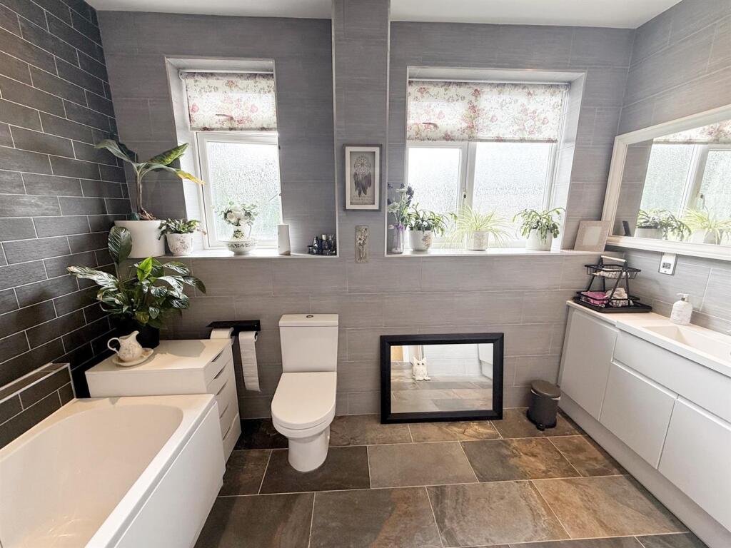 Additional image 28 of St Johns House Seymour Gardens, Four Oaks, Sutton Coldfield