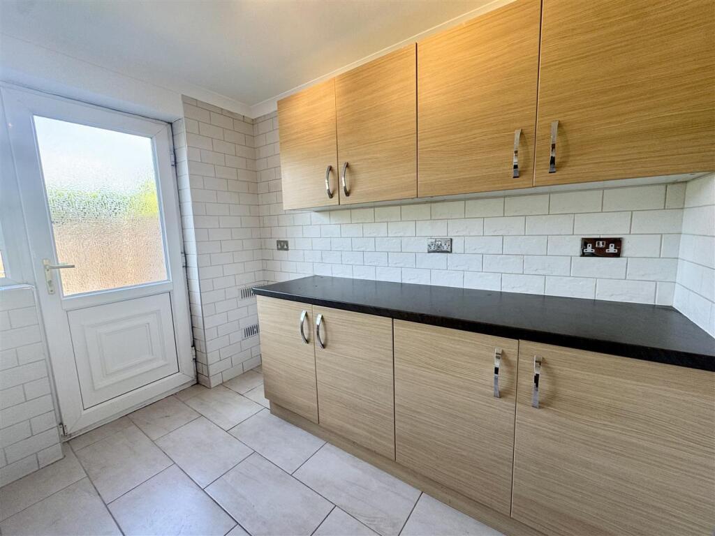 Additional image 8 of Wicklow Close, Halesowen