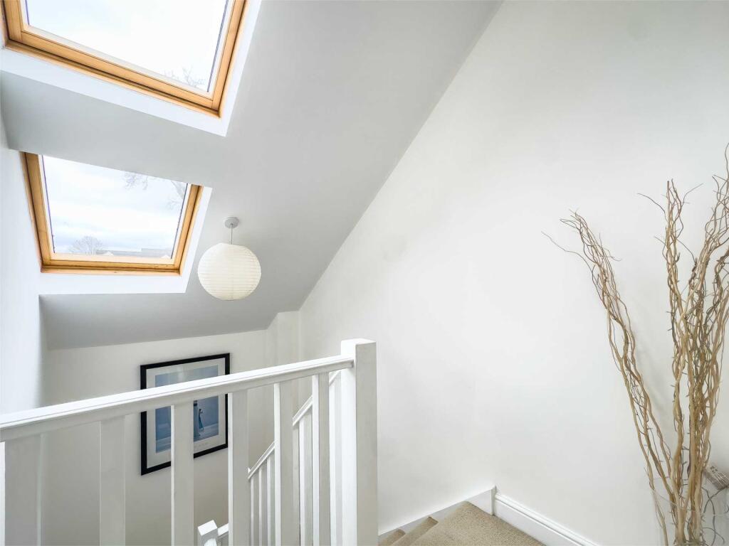 Additional image 20 of Oxford Road, Gomersal