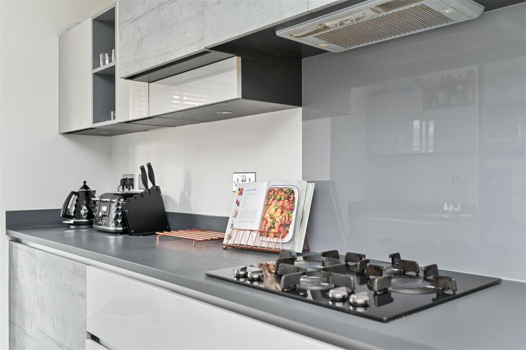 Additional image 5 of Carr Beck Rise, Apperley Bridge