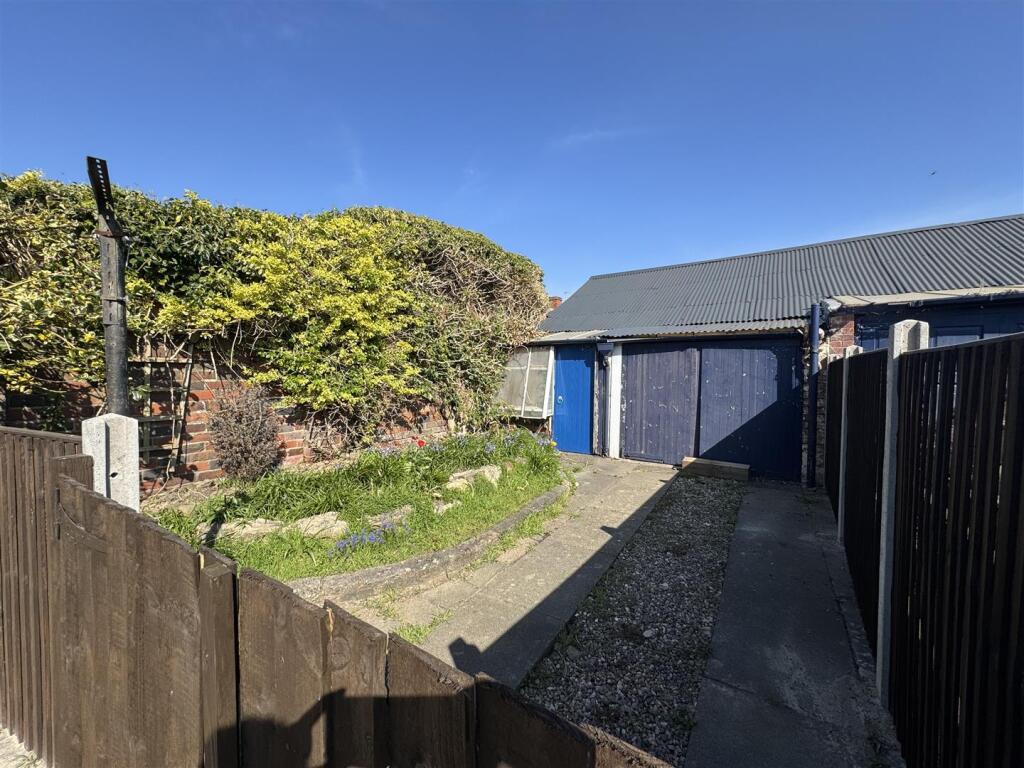 Additional image 16 of Blackberry Lane, Halesowen