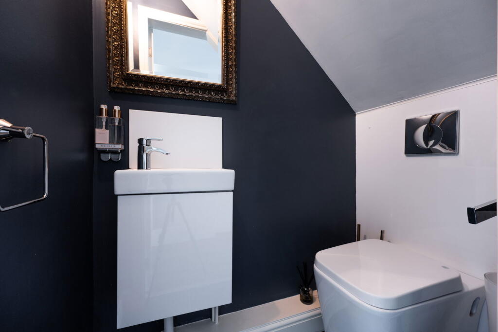 Additional image 19 of Beverley Close, Sutton Coldfield, B72 1YF