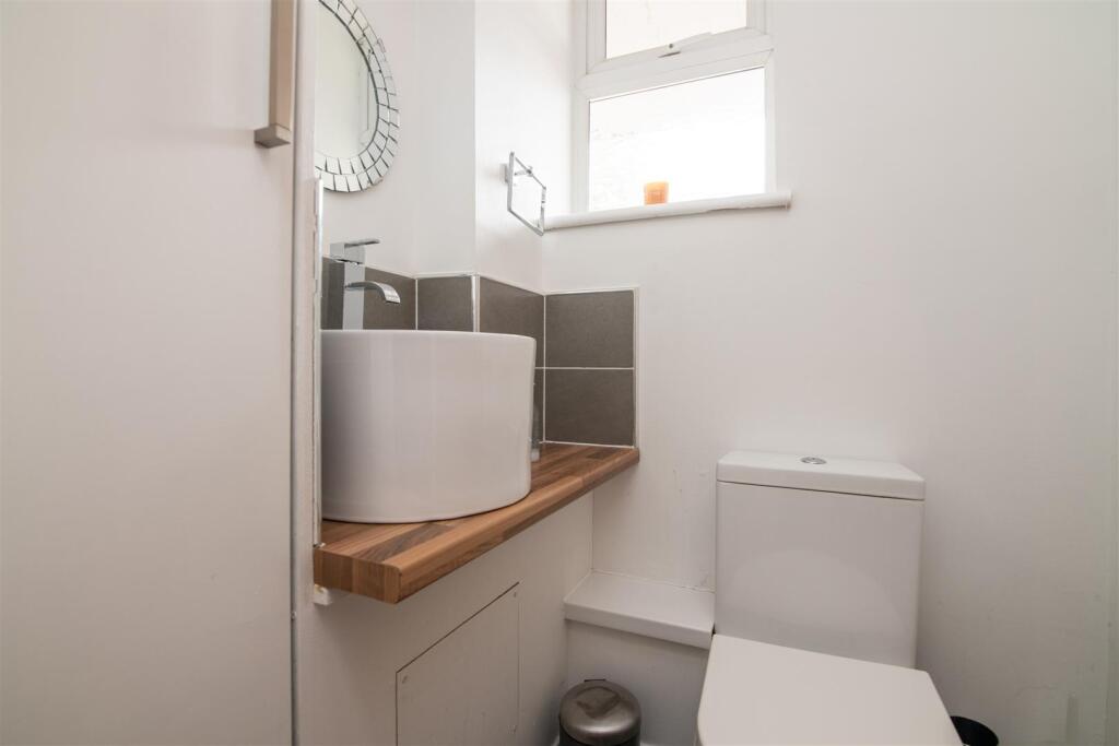 Additional image 17 of Farm Close, Solihull