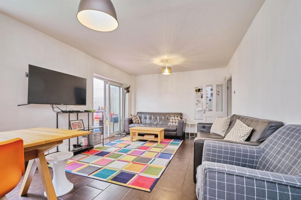 Additional image 32 of Goodwyn Avenue, Oldbury