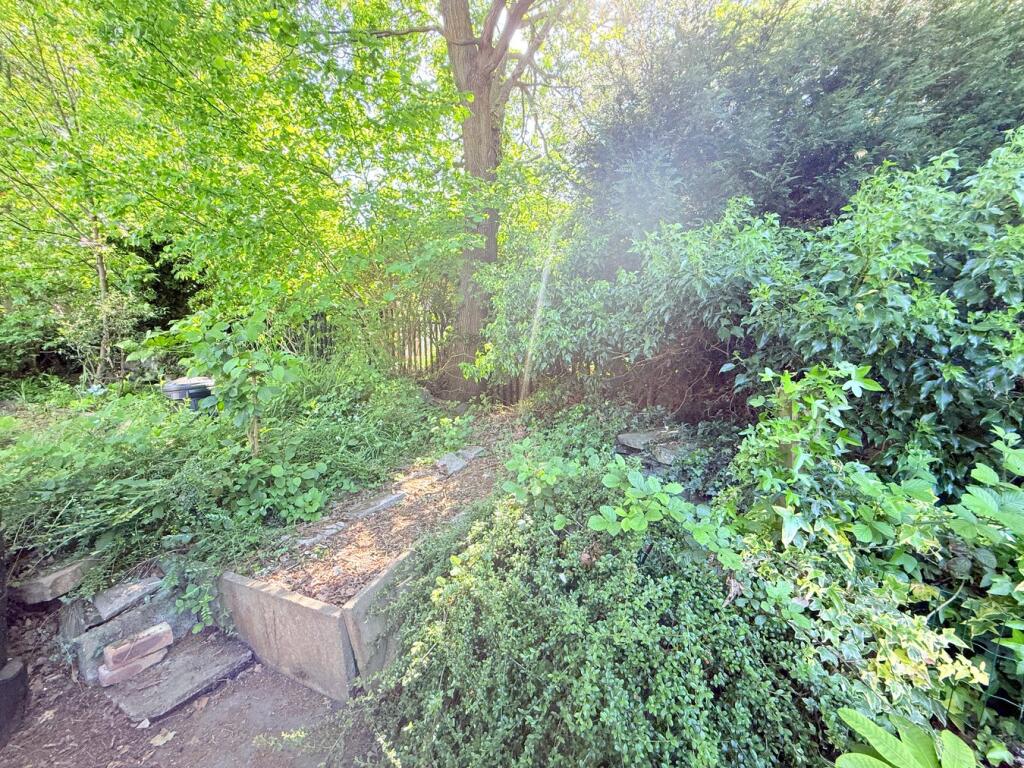 Additional image 14 of Nab Wood Crescent, Shipley, BD18