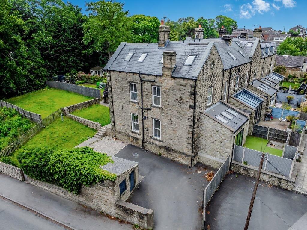 Additional image 45 of Oxford Road, Gomersal, Cleckheaton, BD19