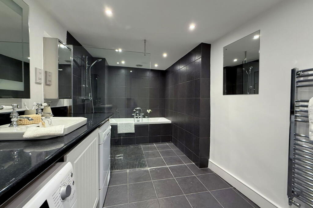 Additional image 12 of St. Saviours Road, Larkhall