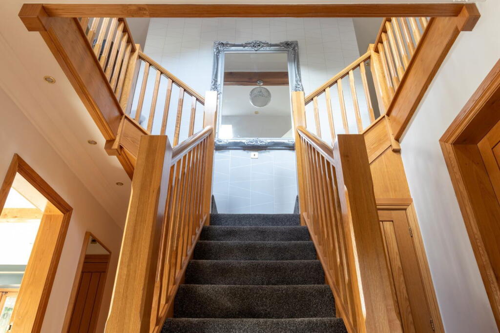 Additional image 11 of Littlebeck, Gilstead Lane, Bingley, BD16 3LN