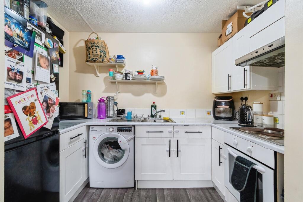 Additional image 13 of Drynham Road, TROWBRIDGE