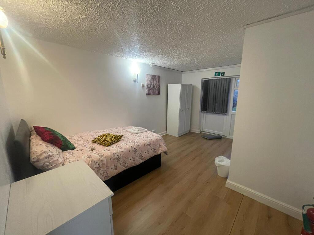 Additional image 39 of Birmingham Road, Marlbrook