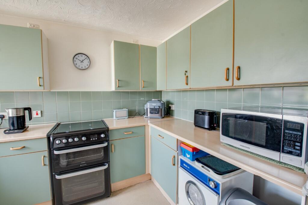 Additional image 7 of Newbury Close, Catshill, Bromsgrove, Worcestershire, B61