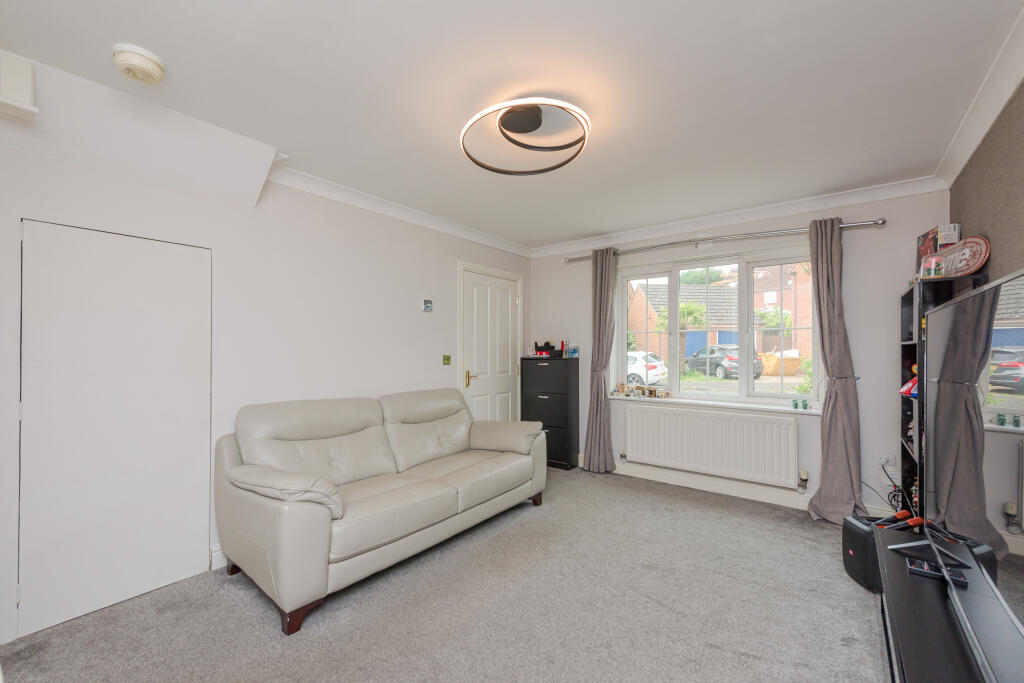 Additional image 4 of 16 Farm House Lane, Sutton Coldfield, B75 5UH