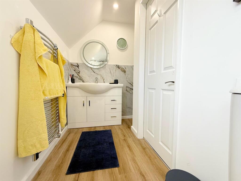 Additional image 28 of Redlands Way, Streetly