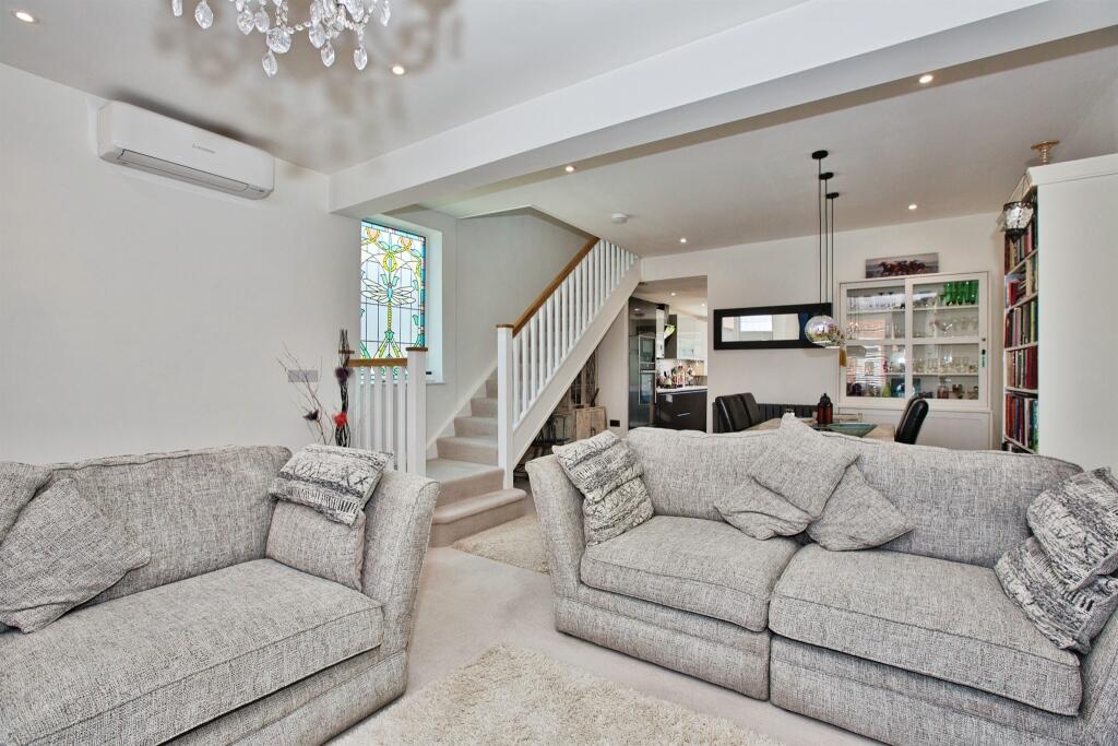 Additional image 3 of Camborne Place, YEOVIL