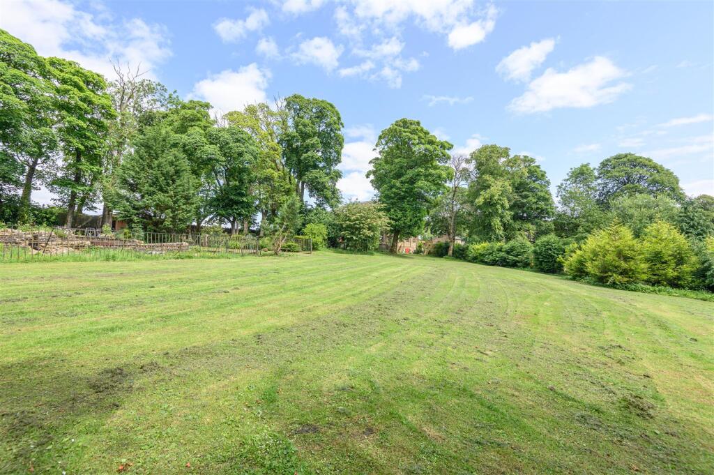 Additional image 39 of Whiteshaw Barn, Long Causeway, Denholme, BD13 4NE