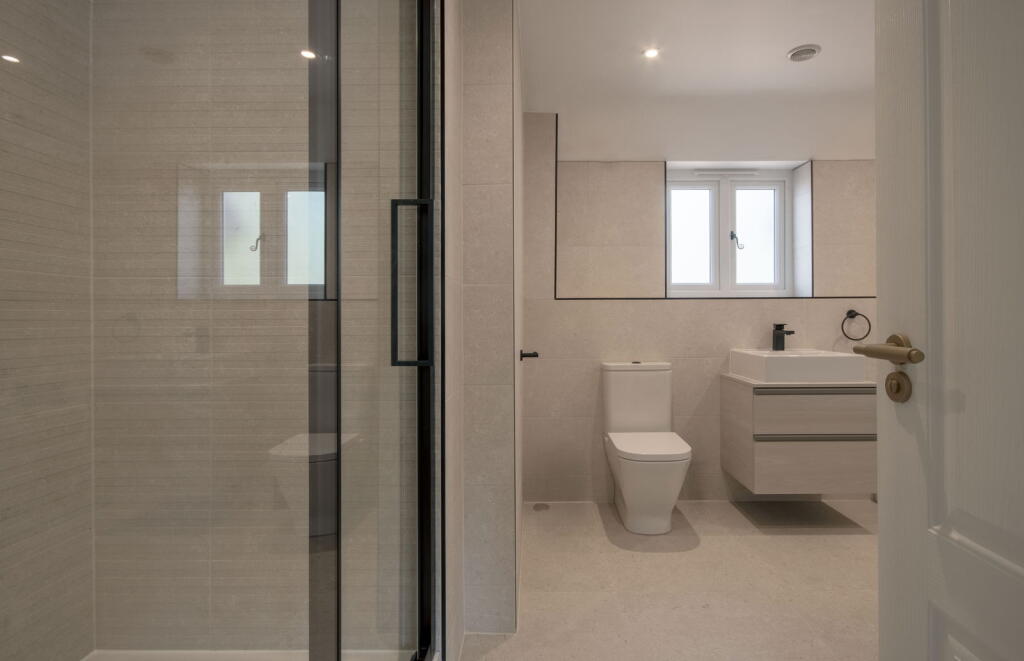 Additional image 57 of Henley Road, Henley-in-arden, B95 5NN