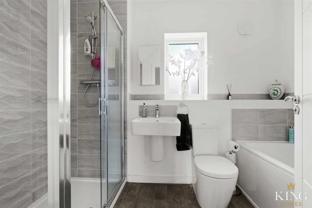 Additional image 16 of Damson Way, Bidford-On-Avon, Alcester